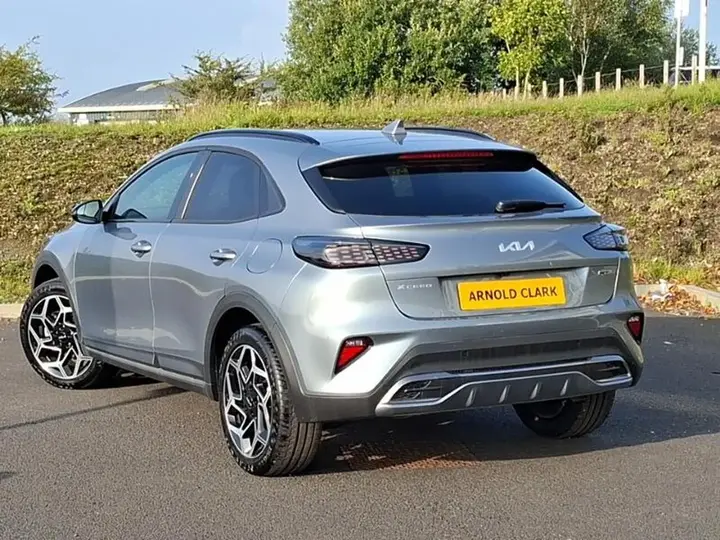 Kia Xceed 2026 photo 2