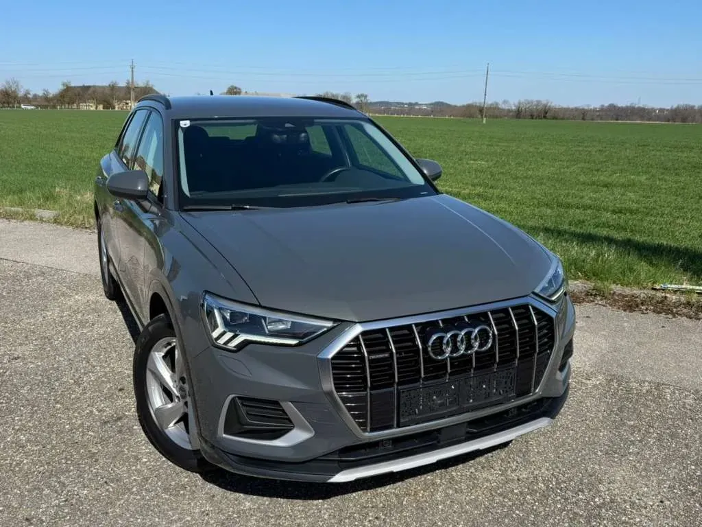 Audi Q3 2020 photo 2