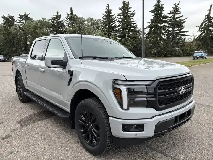 Ford F-150 2026 photo 3
