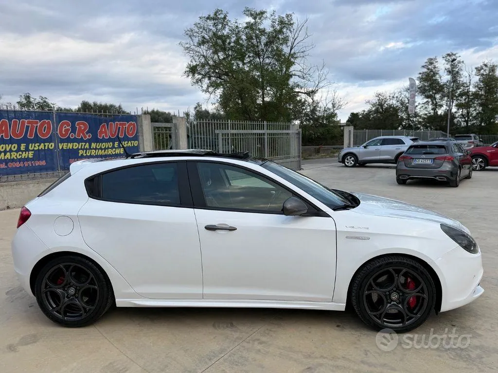 Alfa Romeo Giulietta 2017 photo 5