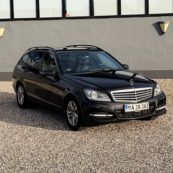 Mercedes-Benz C220 2012 photo 4