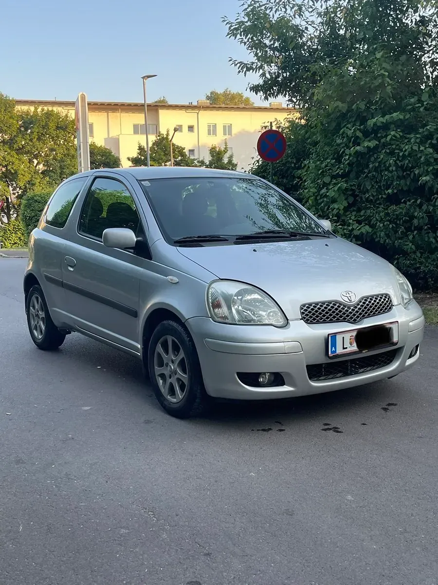 Toyota Yaris 2005 photo 3