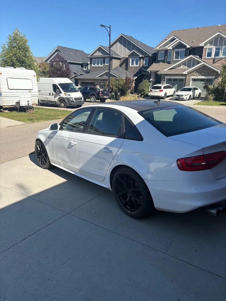 Audi A4 2016 photo 2