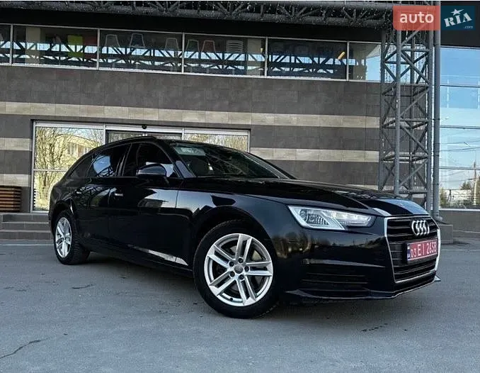 Audi A4 2017 photo 2