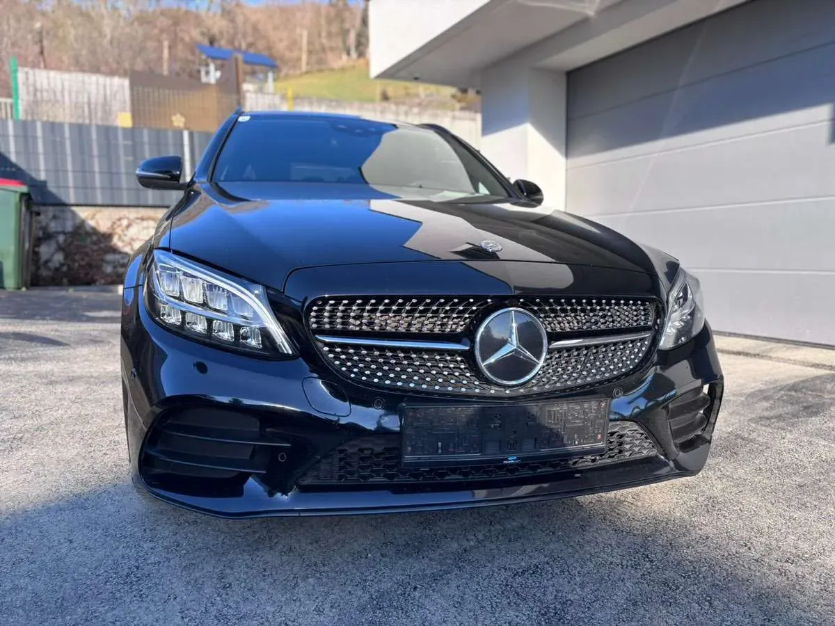 Mercedes-Benz C-Class 2020 photo 2