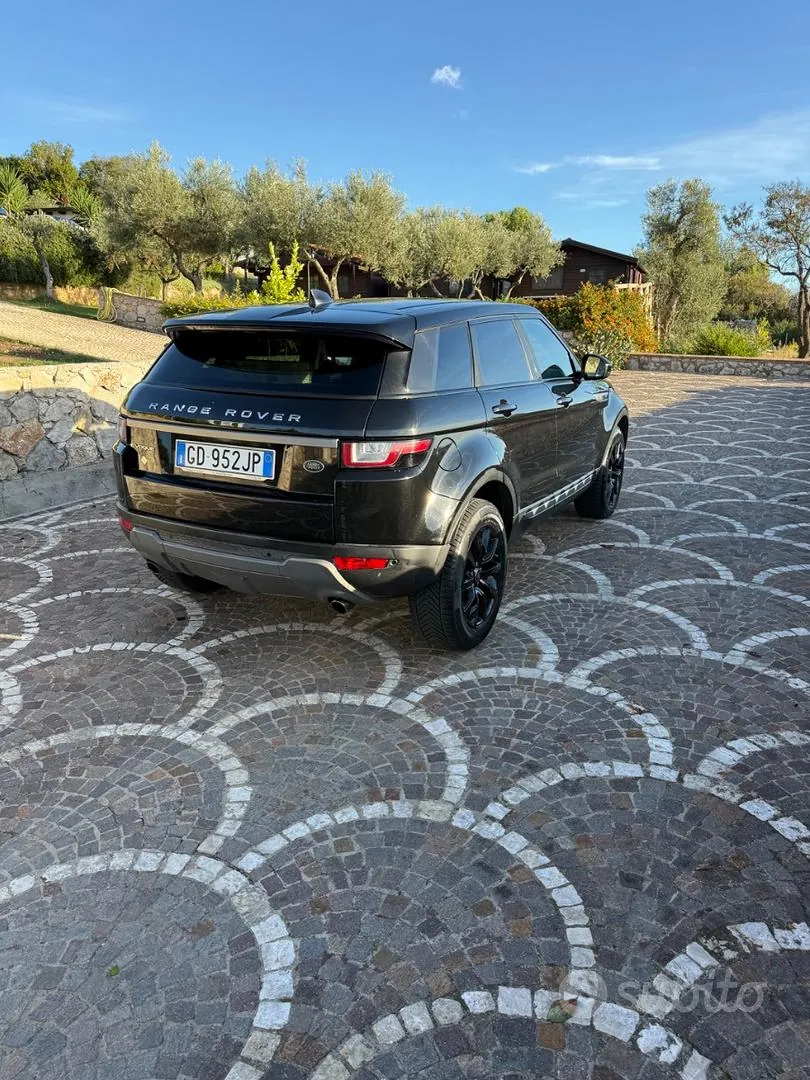 Land Rover Range Rover Evoque 2019 photo 5