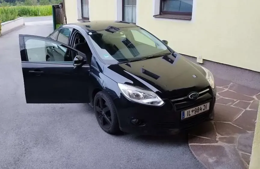 Ford Focus 2013 photo 2