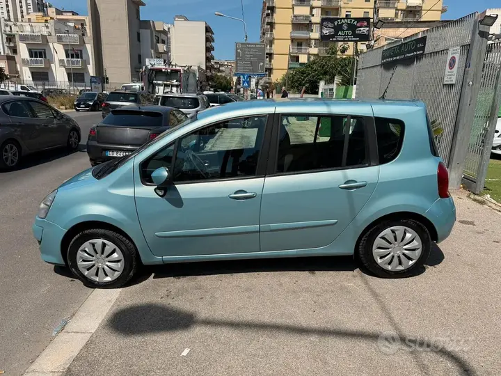 Renault Modus 2010 photo 3