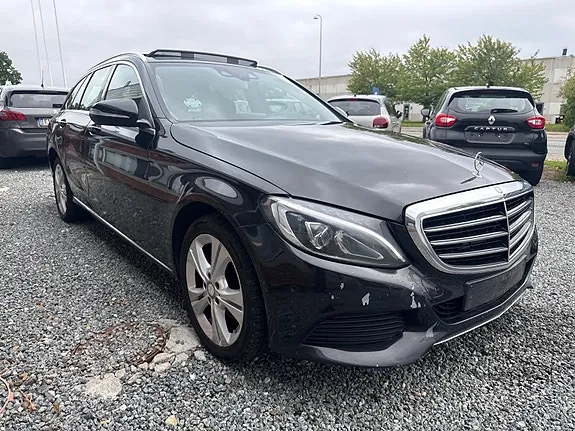 Mercedes-Benz C220 2014 photo 4