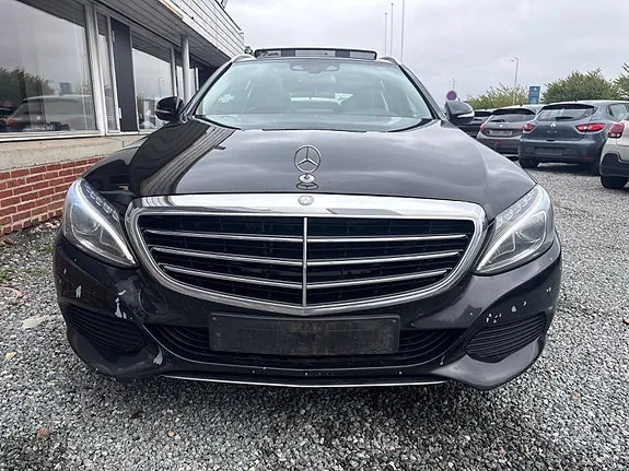 Mercedes-Benz C220 2014 photo 3