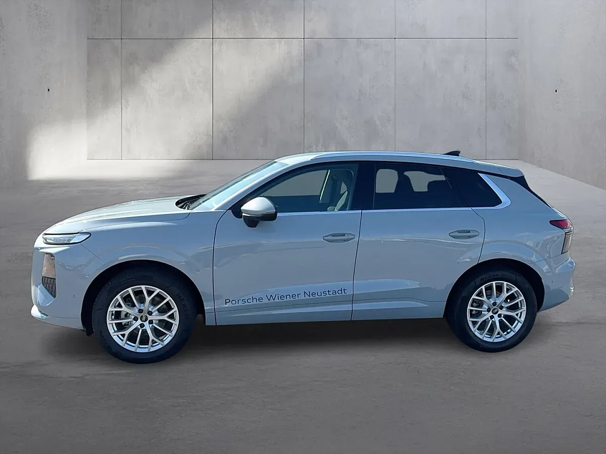 Audi Q3 2026 photo 2