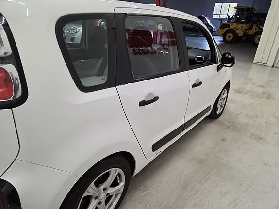 Citroen C3 Picasso 2009 photo 5