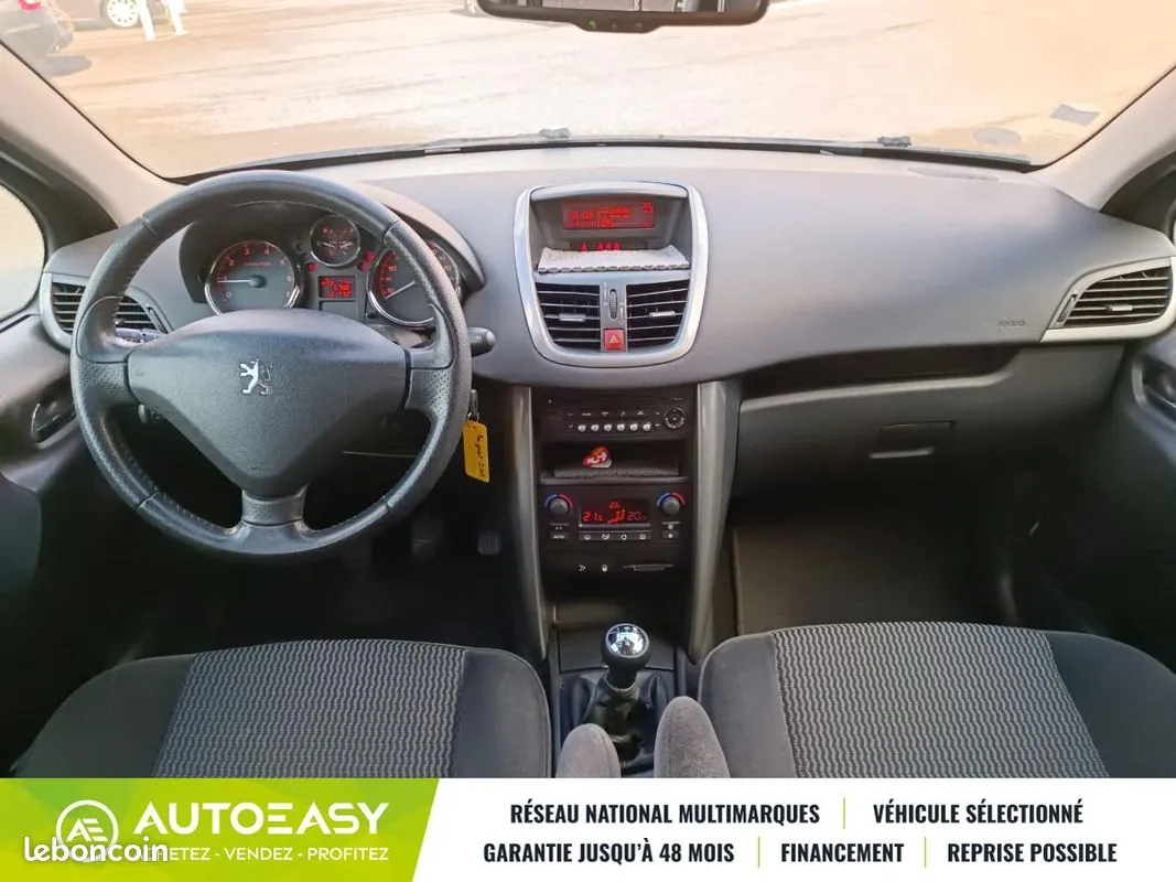 Peugeot 207 2008 photo 5