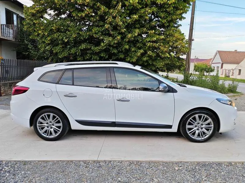 Renault Megane 2011 photo 4