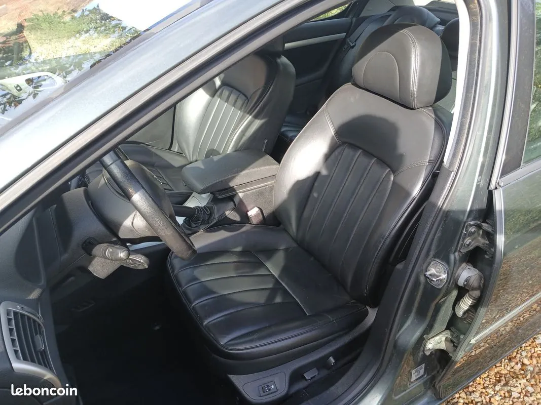 Peugeot 407 2008 photo 3