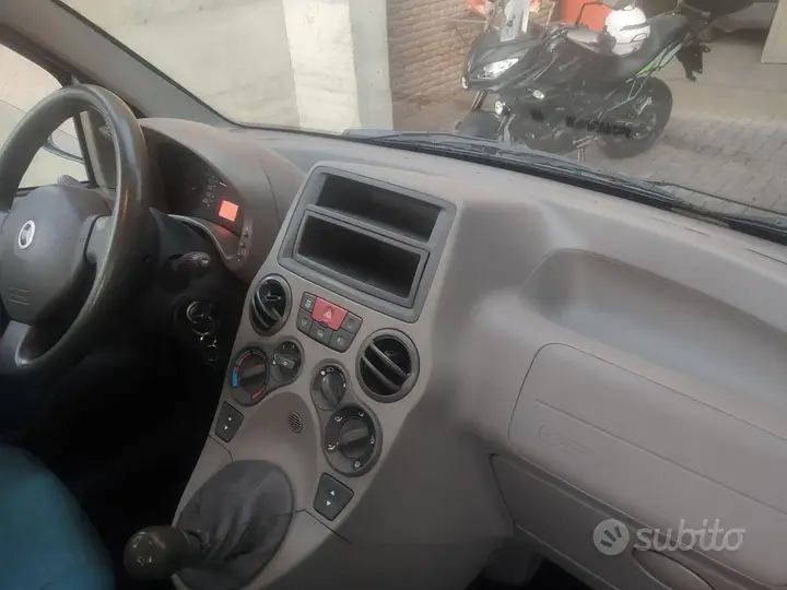 Fiat Panda 2005 photo 4