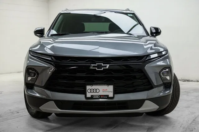 Chevrolet Blazer 2025 photo 2