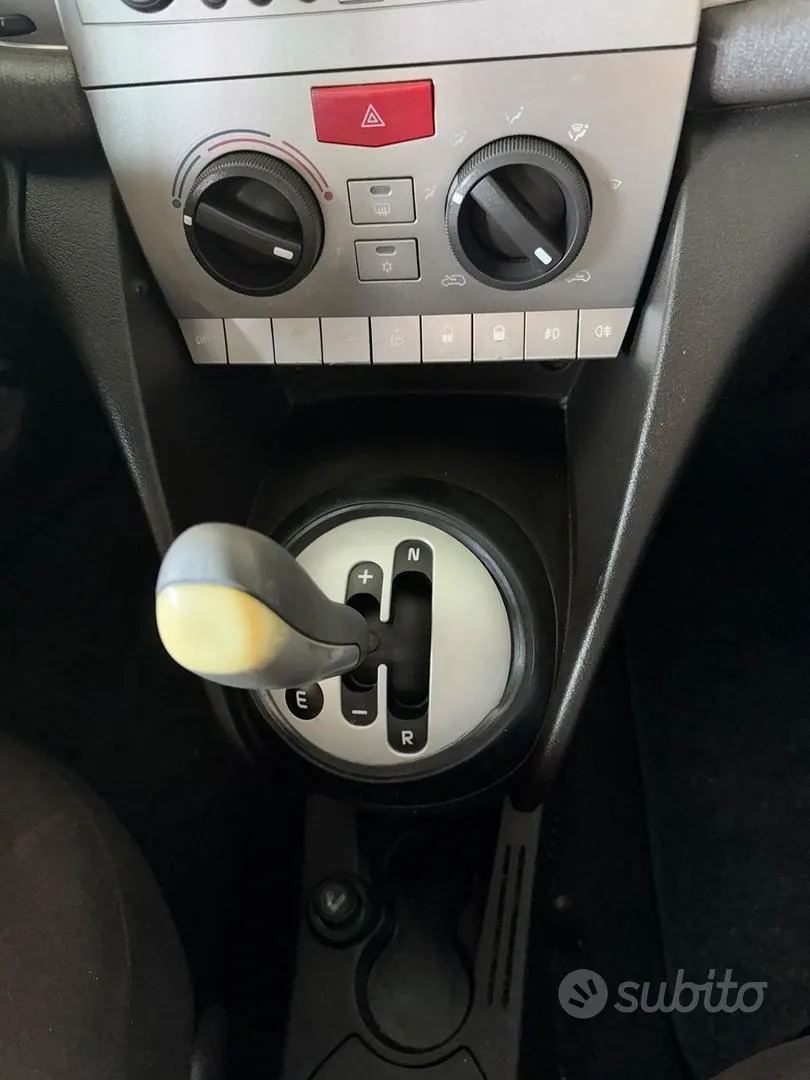 Lancia Ypsilon 2007 photo 5