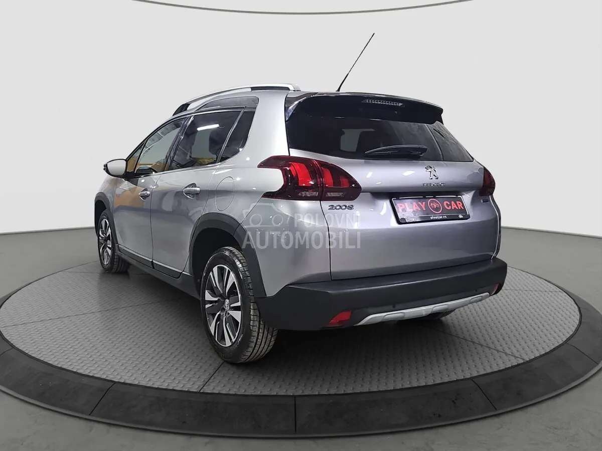 Peugeot 2008 2016 photo 3