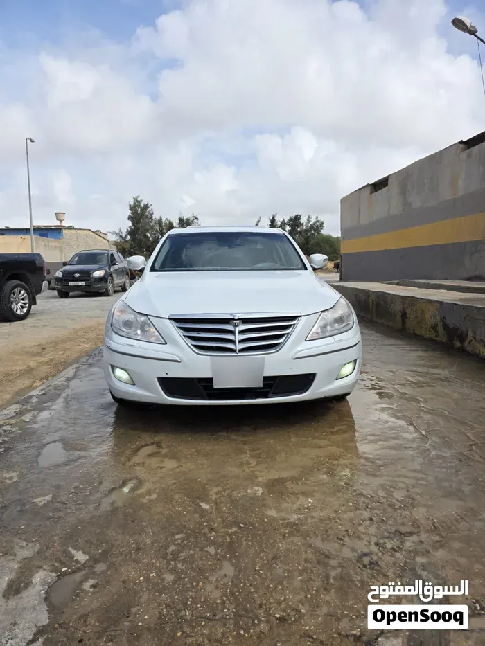 Genesis G70 2012 photo 3