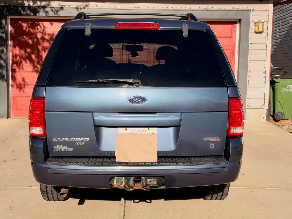 Ford Explorer 2005 photo 3
