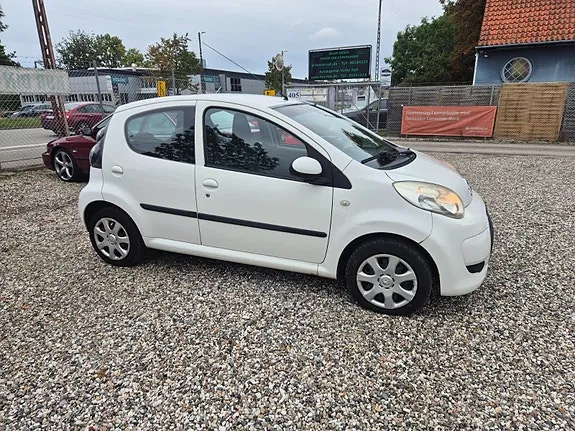 Citroen C1 2010 photo 3