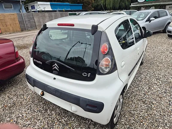 Citroen C1 2010 photo 5