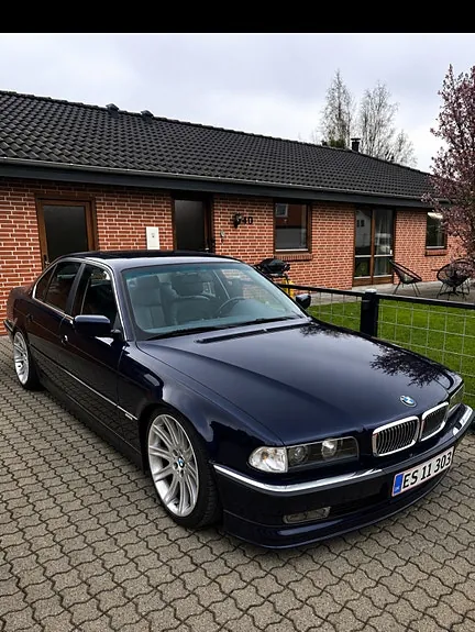 BMW 740I