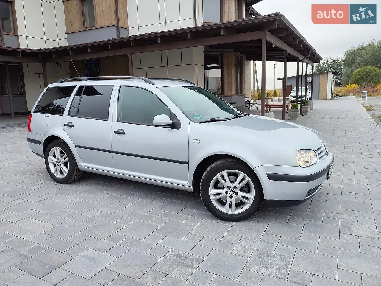 Volkswagen Golf 2002 photo 3