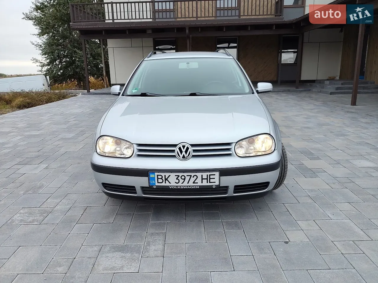Volkswagen Golf 2002 photo 2