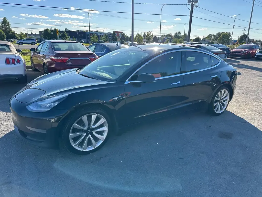 Tesla Model 3 2020 photo 2
