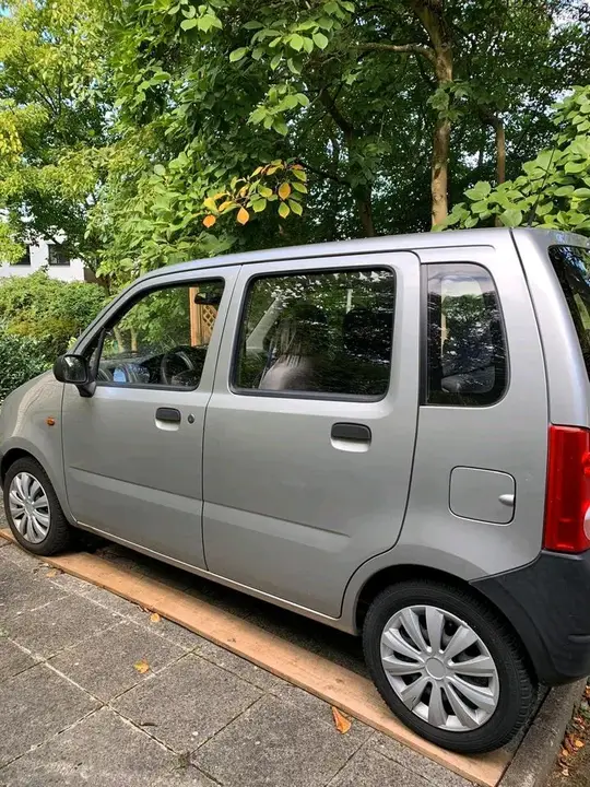 Opel Agila