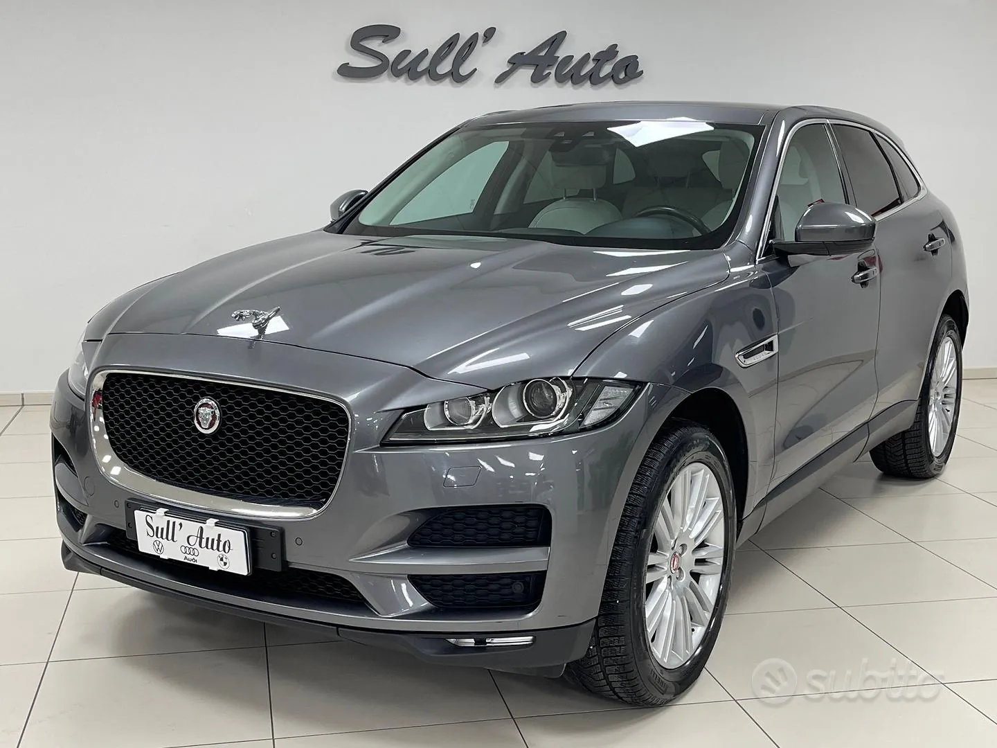 Jaguar F-Pace