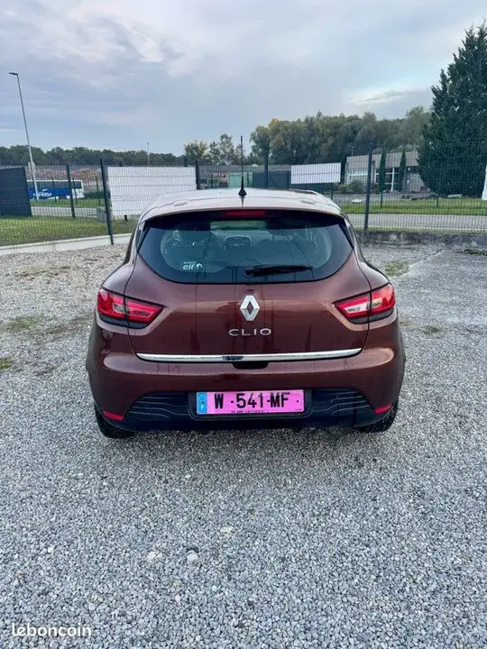 Renault Clio 2014 photo 4