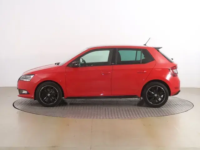Skoda Fabia 2019 photo 2