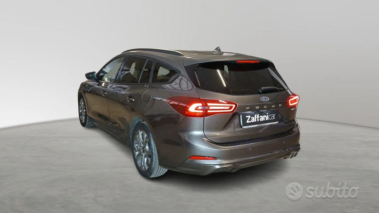 Ford Focus photo 4