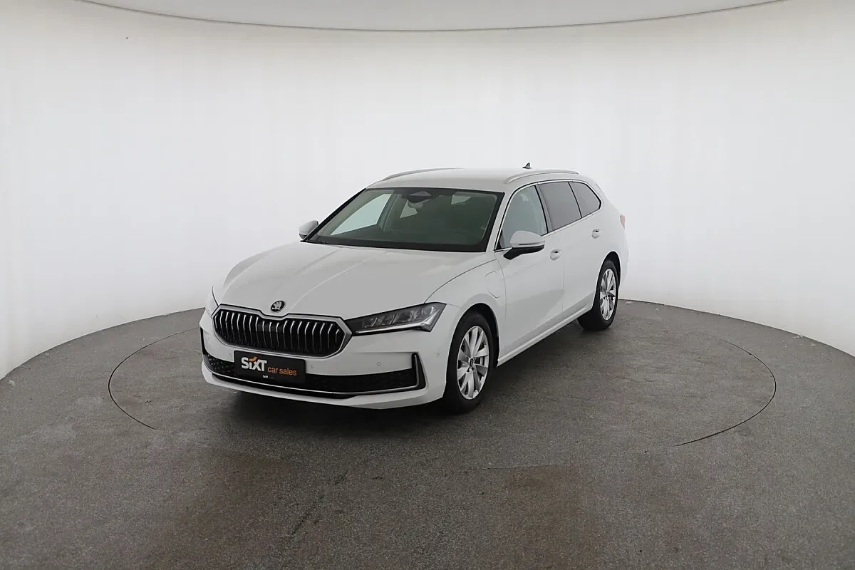 Skoda Superb 2025 photo 3