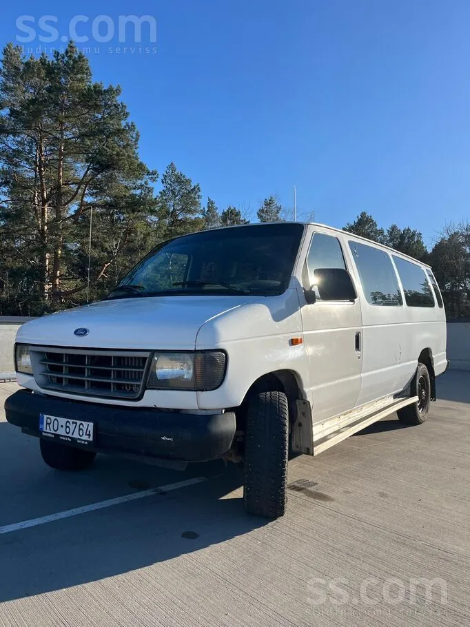 Ford Econoline 1993 photo 2