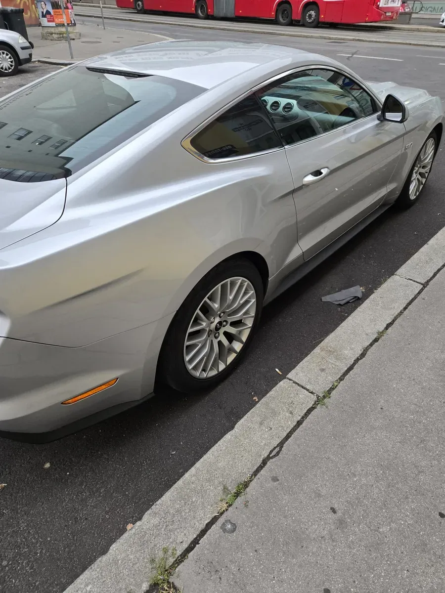Ford Mustang 2017 photo 3