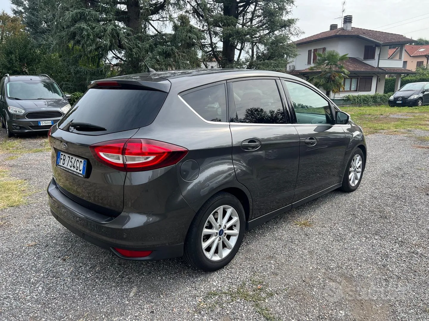 Ford C-Max 2015 photo 4