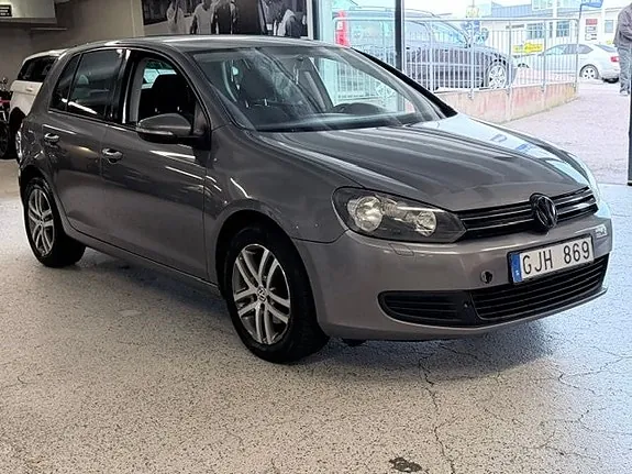 Volkswagen Golf 2010 photo 2