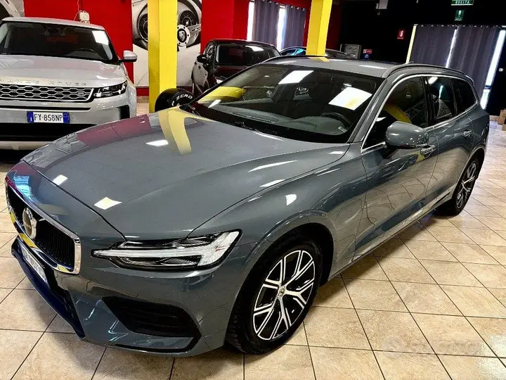 Volvo V60 2023 photo 3