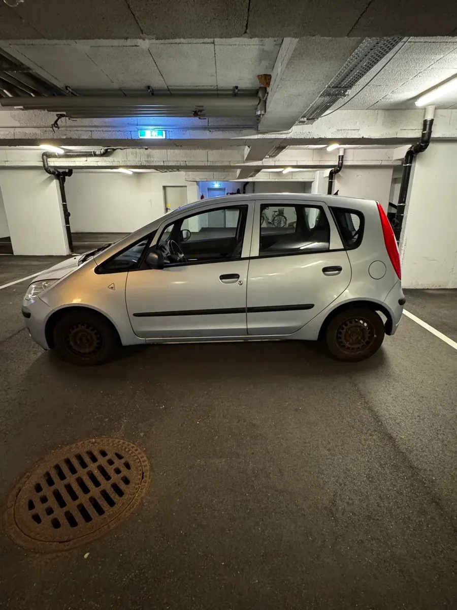 Mitsubishi Colt 2007 photo 2