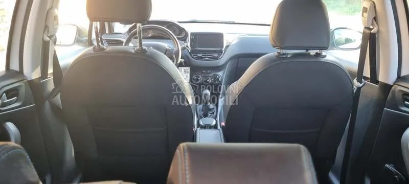 Peugeot 2008 2015 photo 5