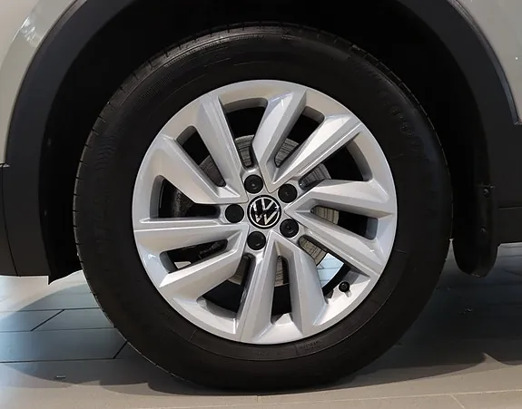 Volkswagen T-Cross 2023 photo 2