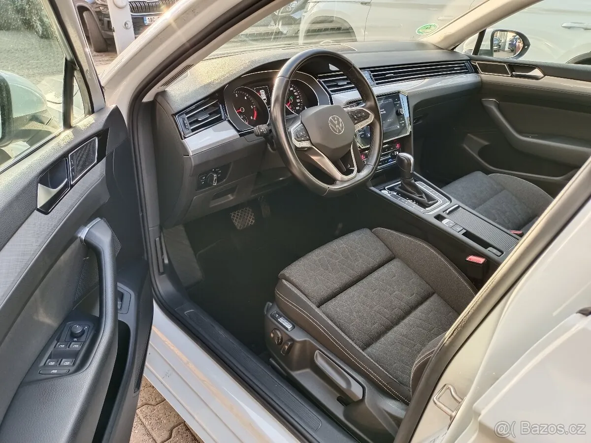 Volkswagen Passat 2022 photo 5
