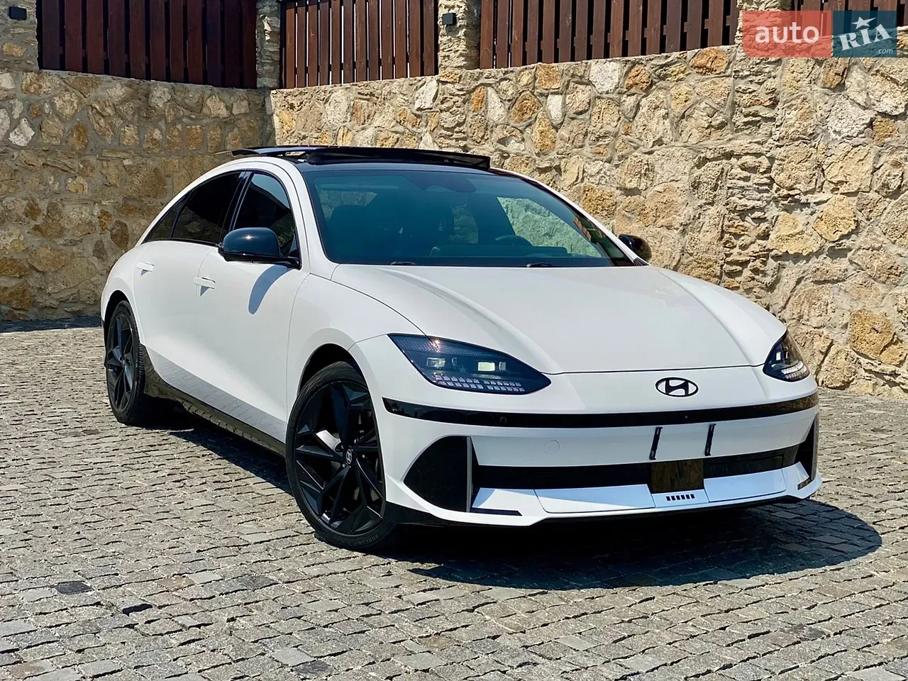 Hyundai Ioniq 6