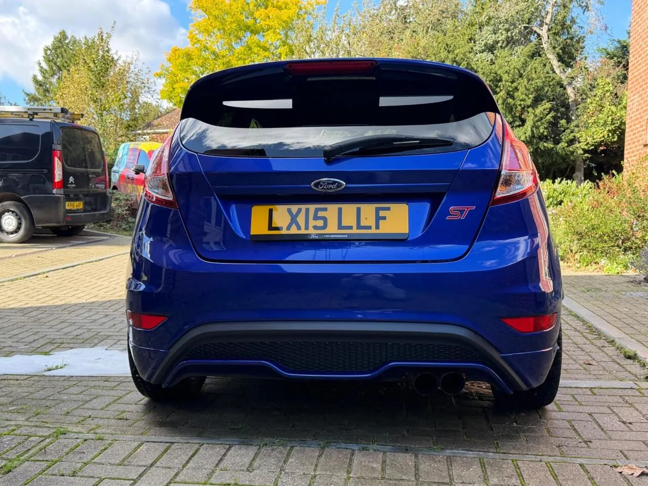 Ford Fiesta 2015 photo 2