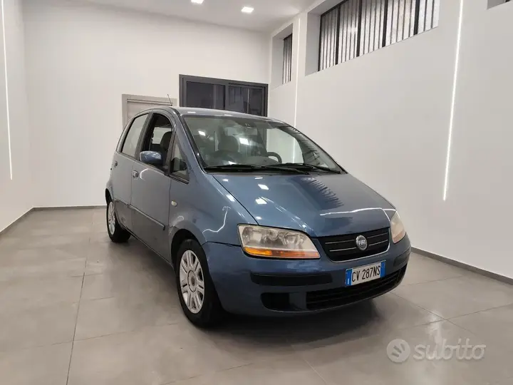 Fiat Idea 2005 photo 2