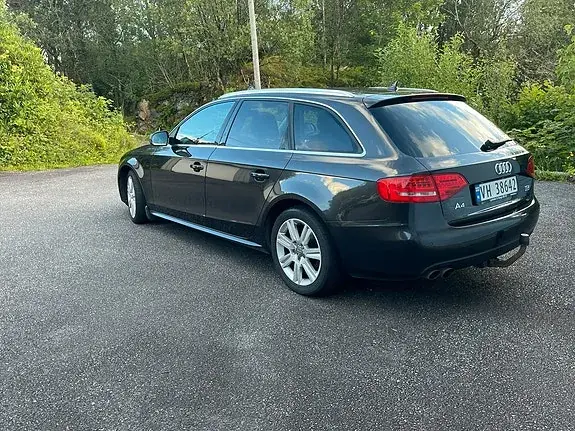 Audi A4 2012 photo 3